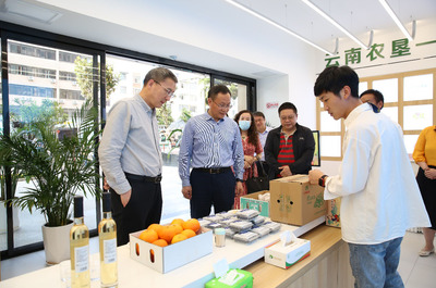 深化校企合作，拓寬就業渠道 李永和校長帶隊訪企拓崗促就業行動紀實